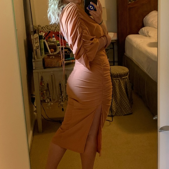 Beautiful nude tone dress - Picture 2 of 3